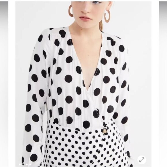 Urban Outfitters UO Mixed Polka Dot Surplice Wide Leg Jumpsuit Size XS - Picture 3 of 13